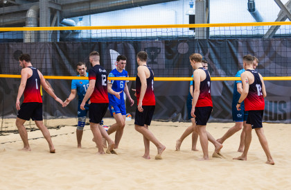 корпоративная лига 4х4 по пляжному волейболу «Комус»: старт взят - фото - 1