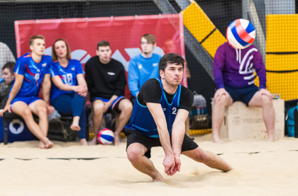 корпоративная лига 4х4 по пляжному волейболу. Стартуют игры в GOLD и SILVER - фото - 1